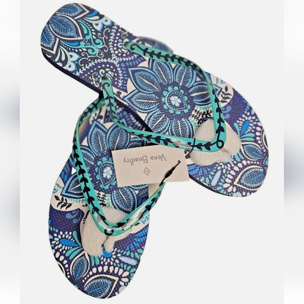 NWT Women's Vera Bradley Blue Island Medallion Flip-flops - Picture 3 of 10